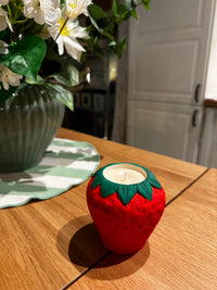 Bougie en pot à peindre Fraise